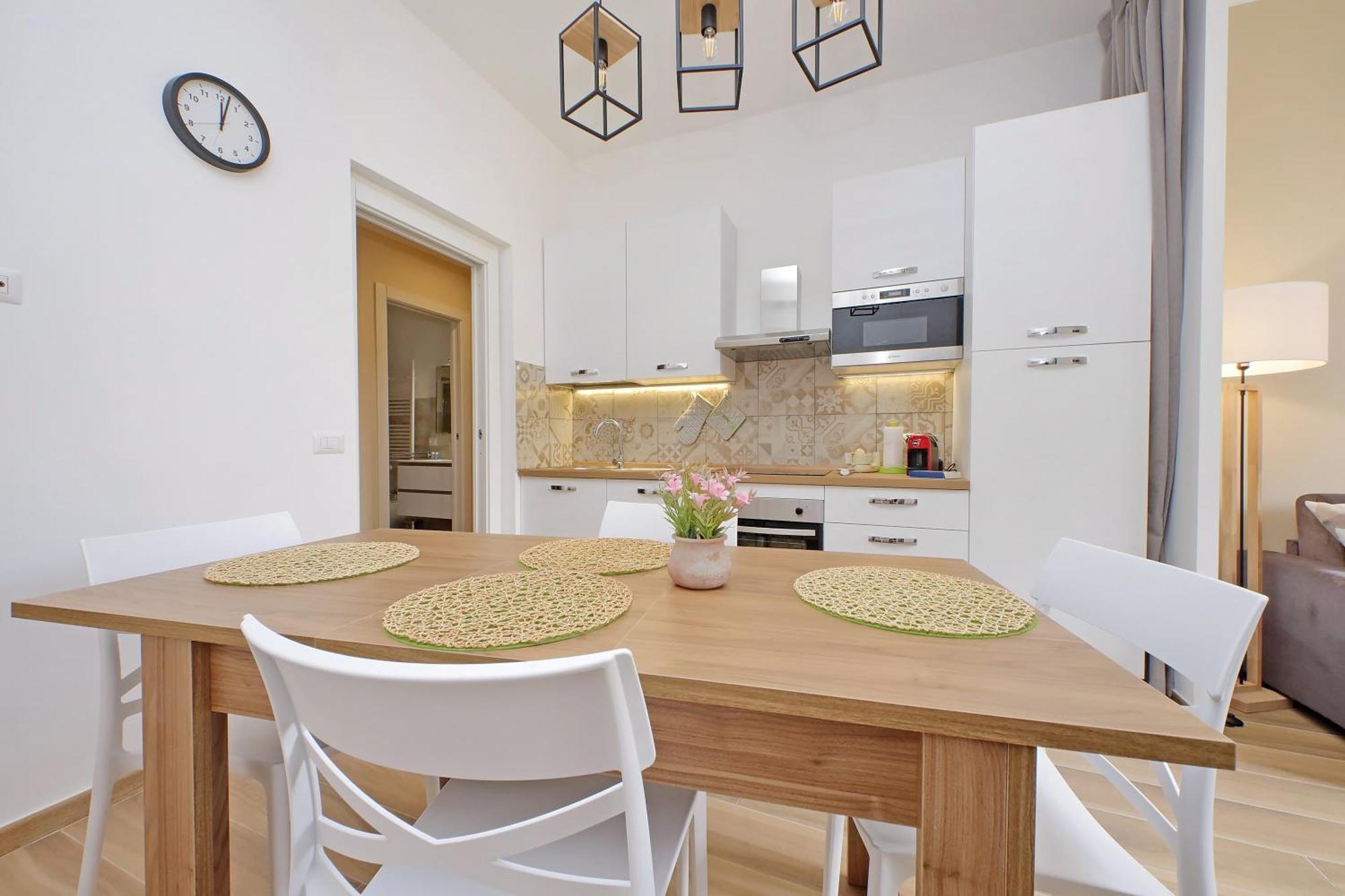 Prestigious Re Di Roma Apartment Exterior photo