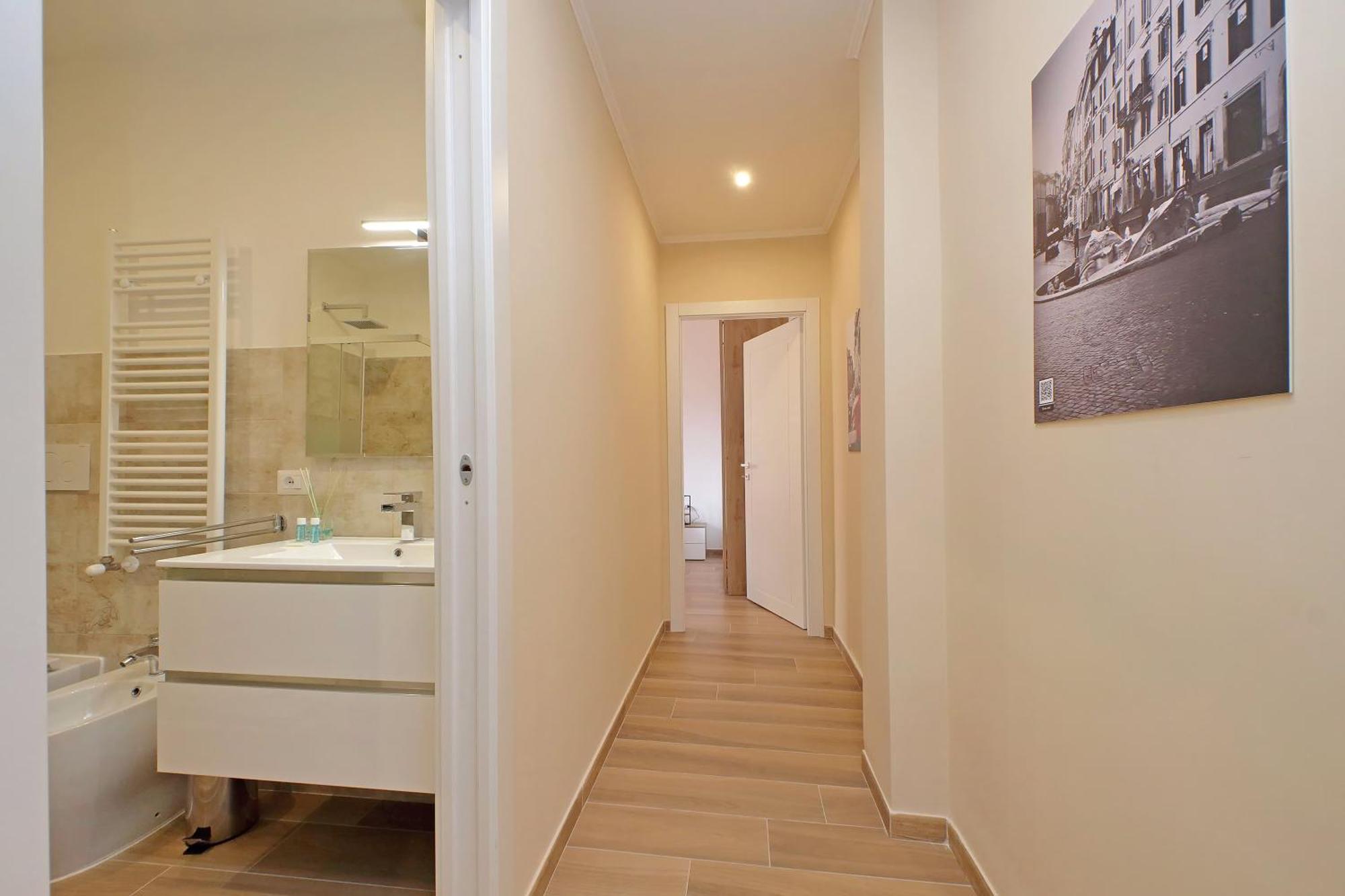 Prestigious Re Di Roma Apartment Exterior photo