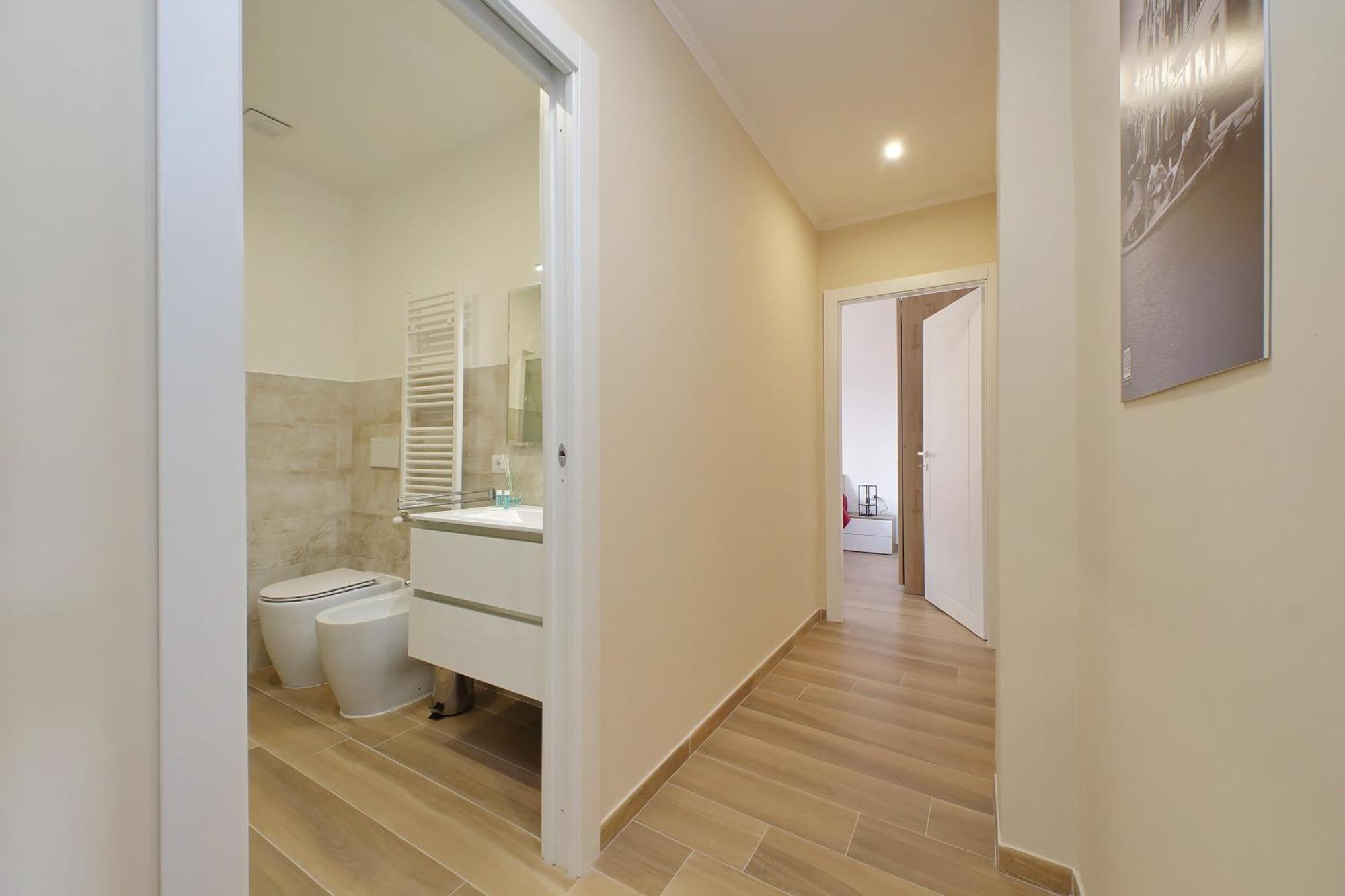 Prestigious Re Di Roma Apartment Exterior photo